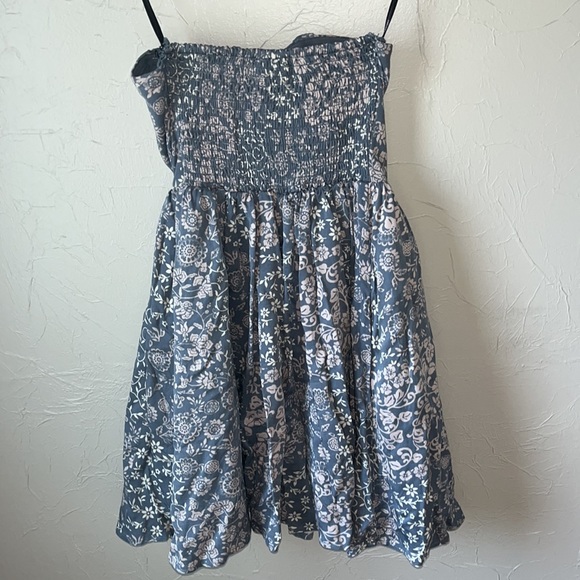 Strapless Floral Dress - Picture 5 of 6